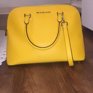 Yellow Michael Kors bag, Perfect for spring!